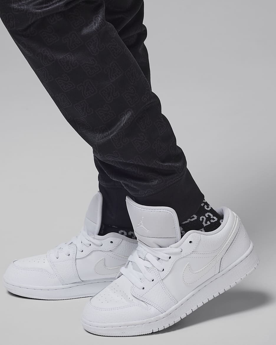 Nike air tracksuit bottoms junior shop